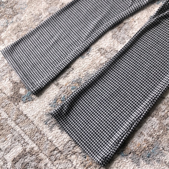 Houndstooth stretch flared pants - Picture 3 of 4